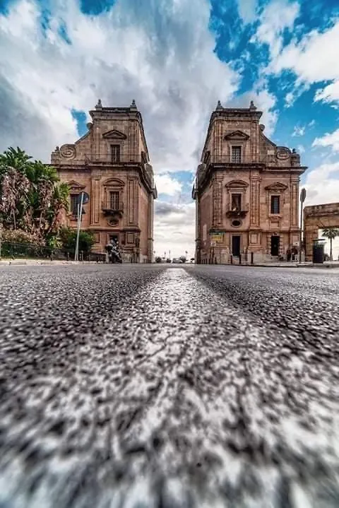 Centro Storico Basement Apartment Palermo Italy